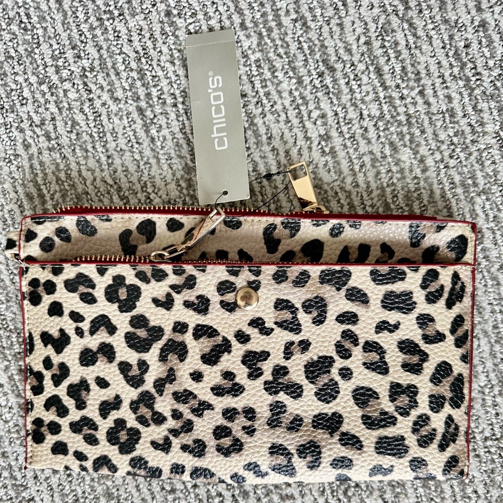 Chico's royal leopard RFID wristlet NWT